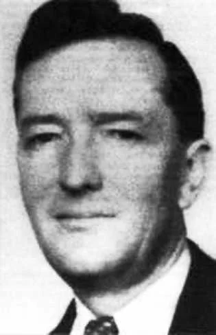 Məşhur Ceyms Bond personajının real həyatdakı prototipi hesab edilir..