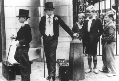 Tarixdən bir sıra nadir kadrlar.