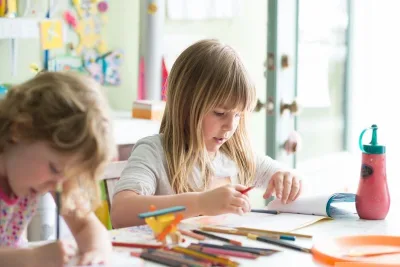 Uşaqlarla birlikdə yeni il bəzəkləri etmək üçün 3 ideya