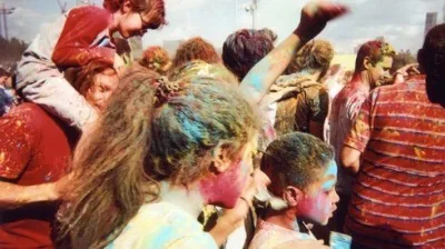 100 evsiz insana foto kamera versəniz nə olar? Sizə möhtəşəm fotolarla geri dönərlər.