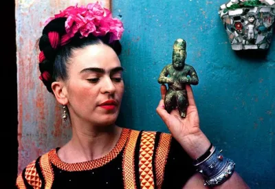 İztirablarla dolu taleyi olan rəssam - Frida Kalo