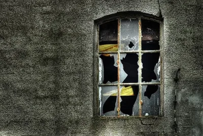 Əgər cəmiyyətdə işlər əyri gedirsə...