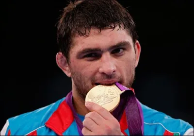 Olimpiyada medalları əslində nədən hazırlanır?