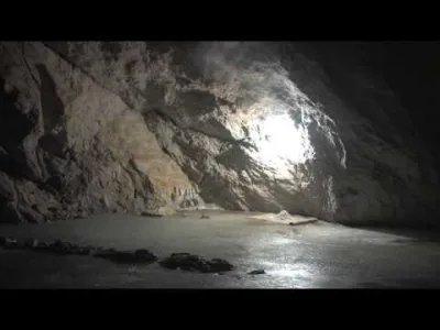 Dünyanın ən böyük təbii buz mağarası (Fotolar,Video)