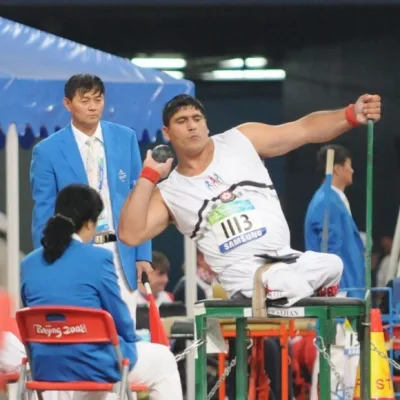 Fiziki qusurlu olmasına baxmayaraq çempion və rekordçu Oluxan Musayev..