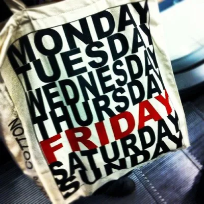  İngilis dilindəki həftə günlərinin adı ingilislərin sitayiş etdikləri qədim tanrılarının şərəfinə adlandırlıb.