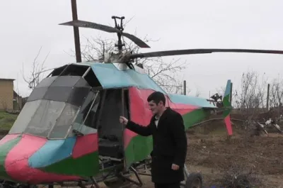 Azərbaycanlı kəndli vertolyot düzəltdi (Fotolar)